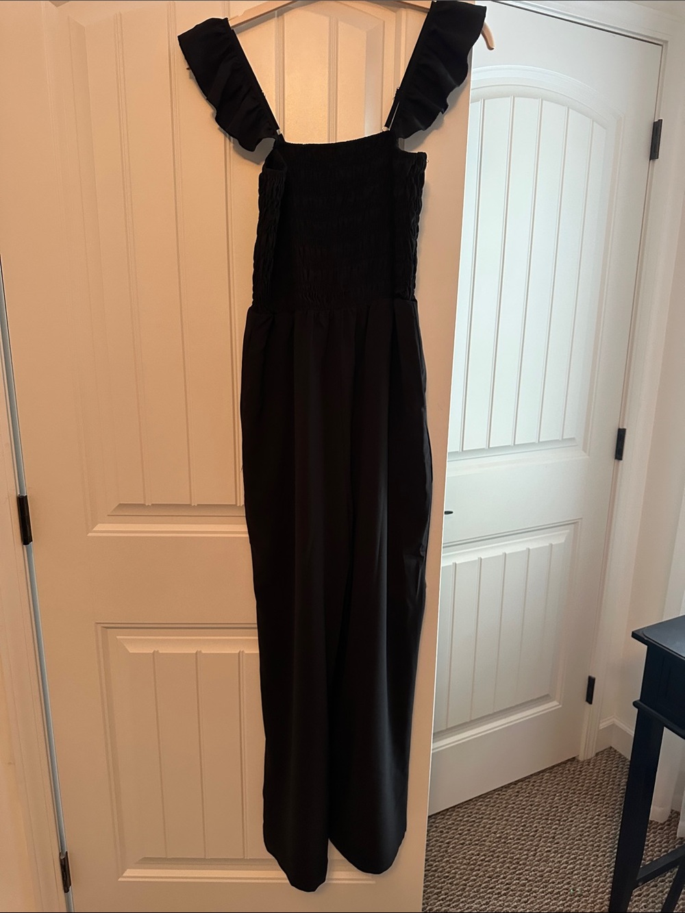 Black Smocked Wide-Leg Jumpsuit – Size Large – New Without Tags
